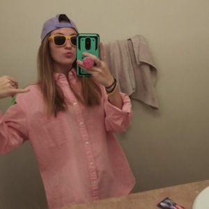 Meet your Posher, Nicole